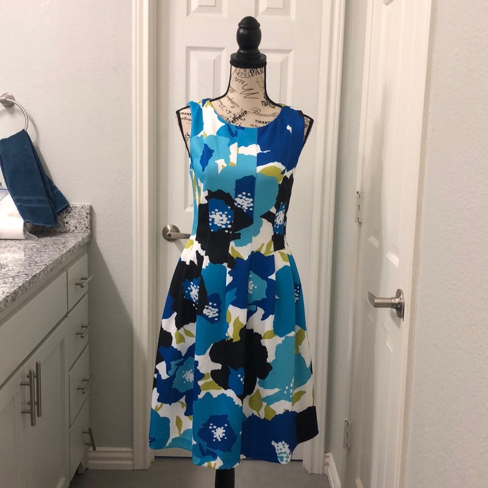 Pretty Blue Floral Dress